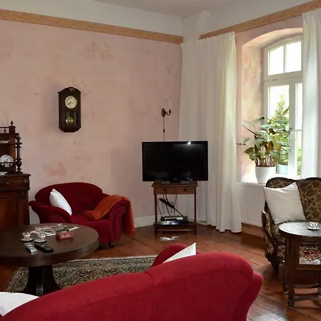 Gutshaus Zietlitz Guest house Dobbin-Linstow